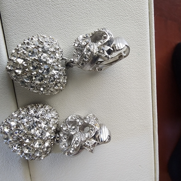 Roxanne Assoulin vintage heart earrings - Picture 10 of 11